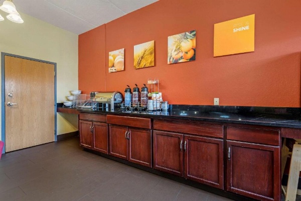 Comfort Inn Kissimmee image 29